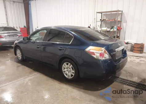 2010 Nissan Altima 2.5 S из США, поврежденный, VIN 1N4AL2APXAC130103